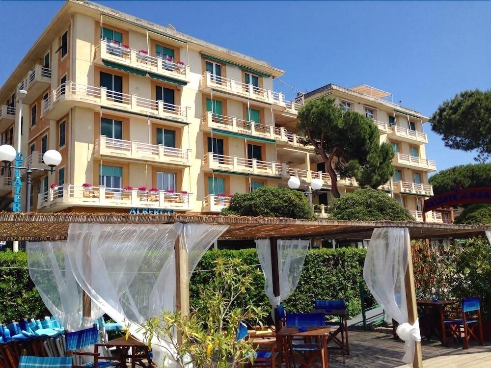 Albergo Celeste Σέστρι Λεβάντε Εξωτερικό φωτογραφία