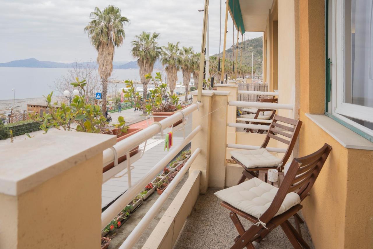 Albergo Celeste Σέστρι Λεβάντε Εξωτερικό φωτογραφία