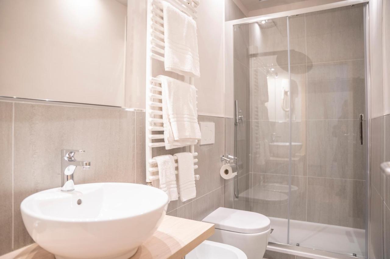 Albergo Celeste Σέστρι Λεβάντε Εξωτερικό φωτογραφία