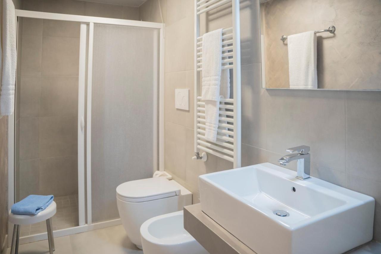 Albergo Celeste Σέστρι Λεβάντε Εξωτερικό φωτογραφία
