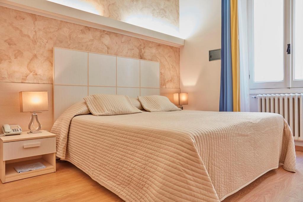 Albergo Celeste Σέστρι Λεβάντε Εξωτερικό φωτογραφία
